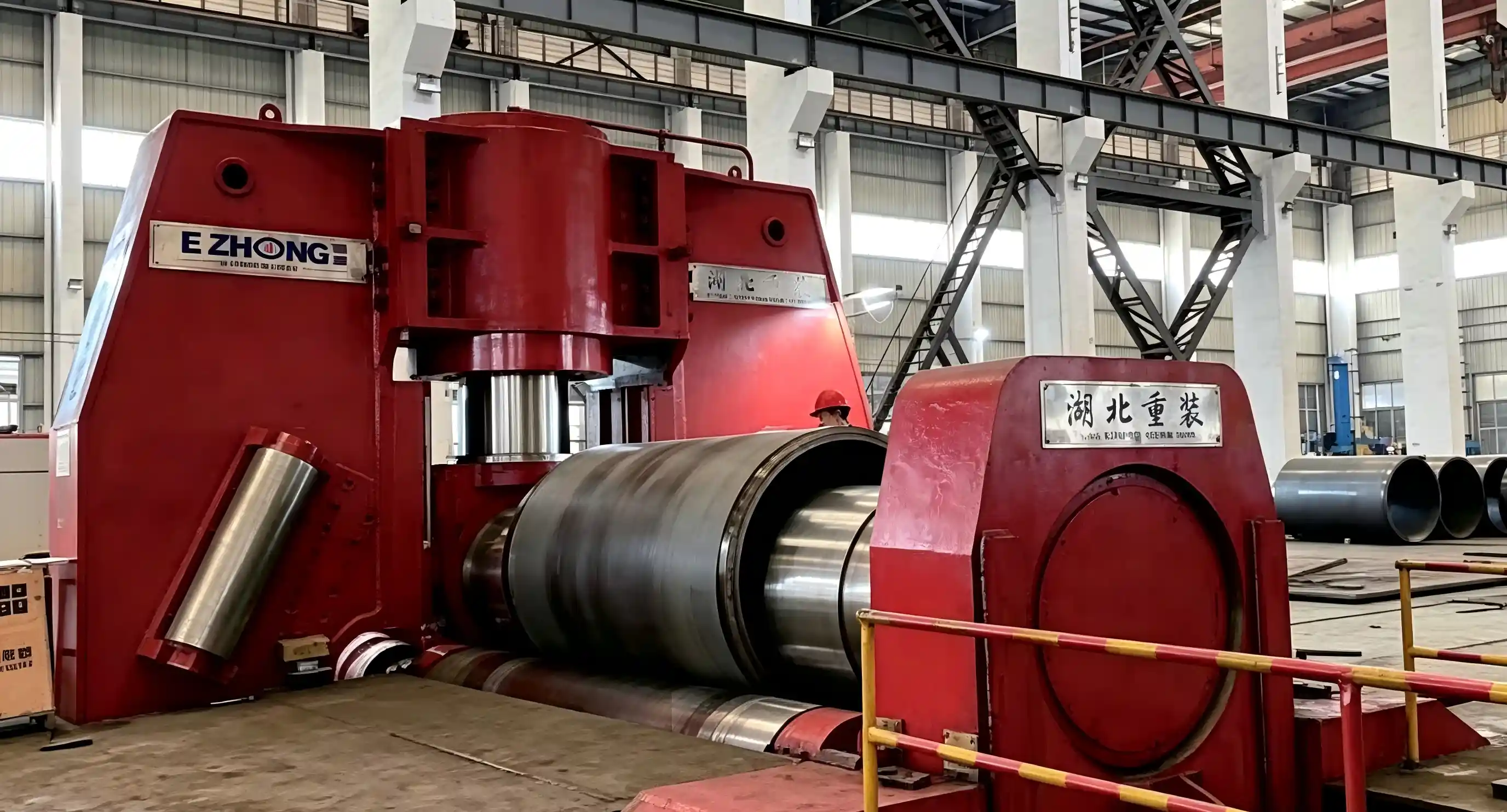 آلة تشكيل الألواح بـ 3 لفات بمتغير مركز هيدروليكي CNC